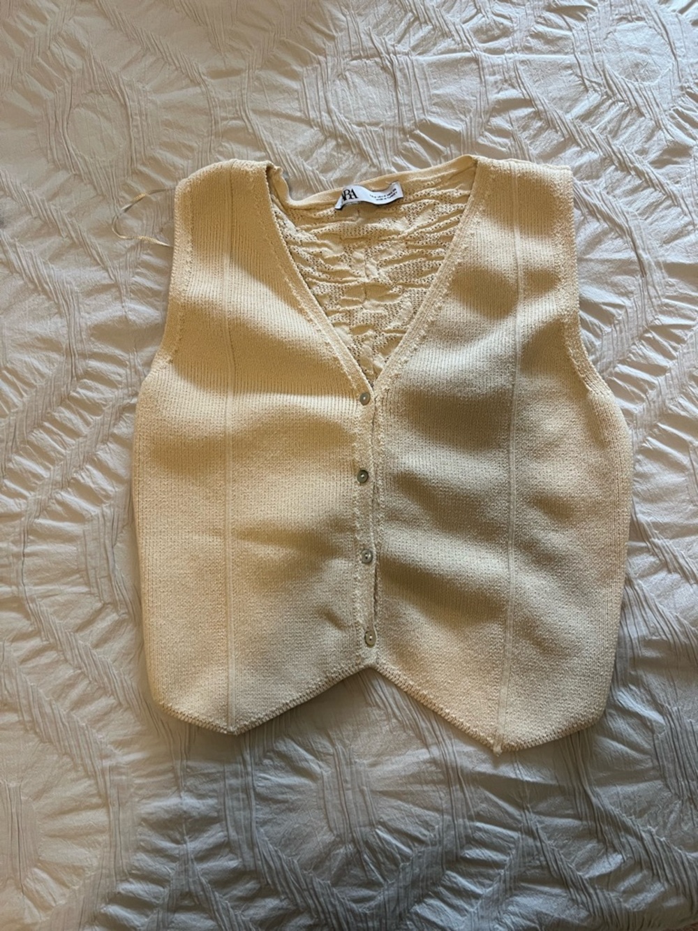 Zara Cream Sleeveless Button V-Neck Knit Vest